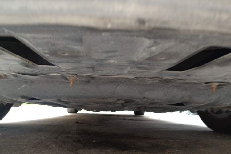Used Buick GL8 2021 ES Landtrek 653T Comfort Edition Chassis Rear