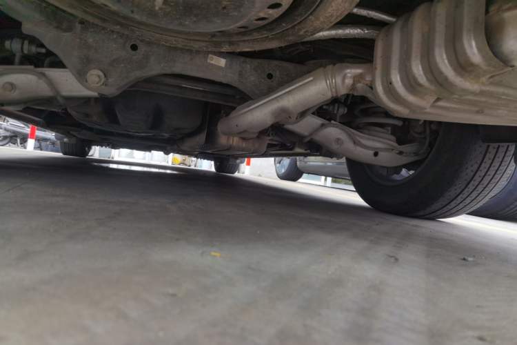 Used Buick GL8 2021 ES Landtrek 653T Comfort Edition Chassis Rear