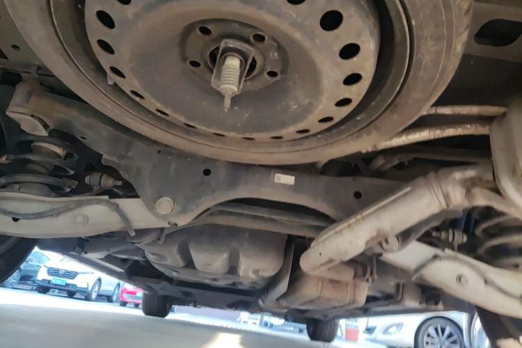 Used Buick GL8 2021 ES Land Cruiser 653T Luxury Edition Chassis Rear
