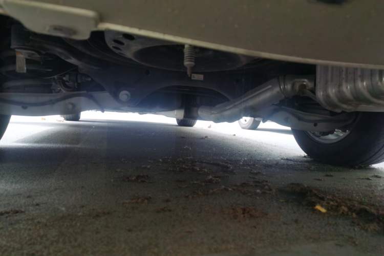 Used Buick GL8 2021 ES Land Cruiser 653T Luxury Edition Chassis Rear