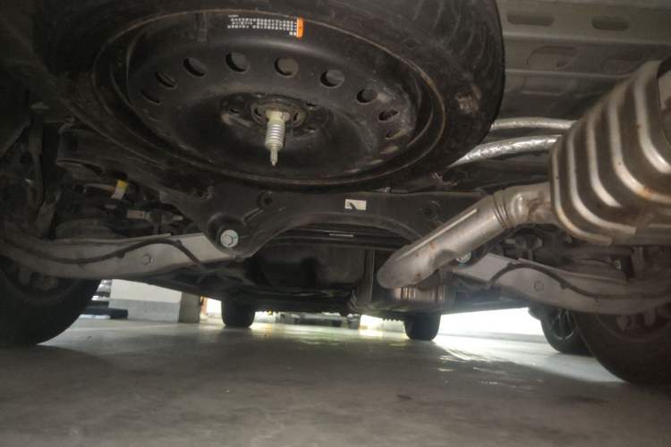 Used Buick GL8 2021 ES Landtrek 653T Comfort Edition Chassis Rear