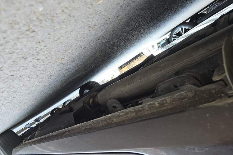 Used Buick GL8 2021 Land Cruiser Executive Class 652T Smart Luxury Model Chassis Rear Right