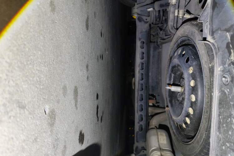 Used Buick GL8 2021 Land Cruiser Executive Class 652T Comfort Model Chassis Rear