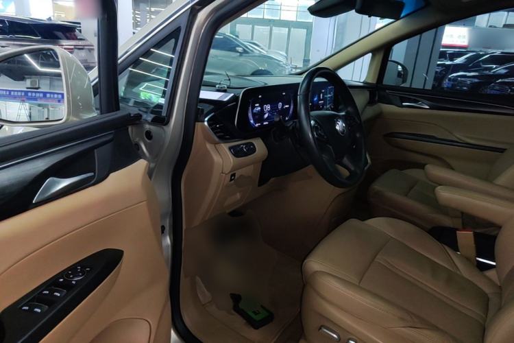 Used Buick GL8 2021 ES Landtrek 653T Luxury Model Driver Seat