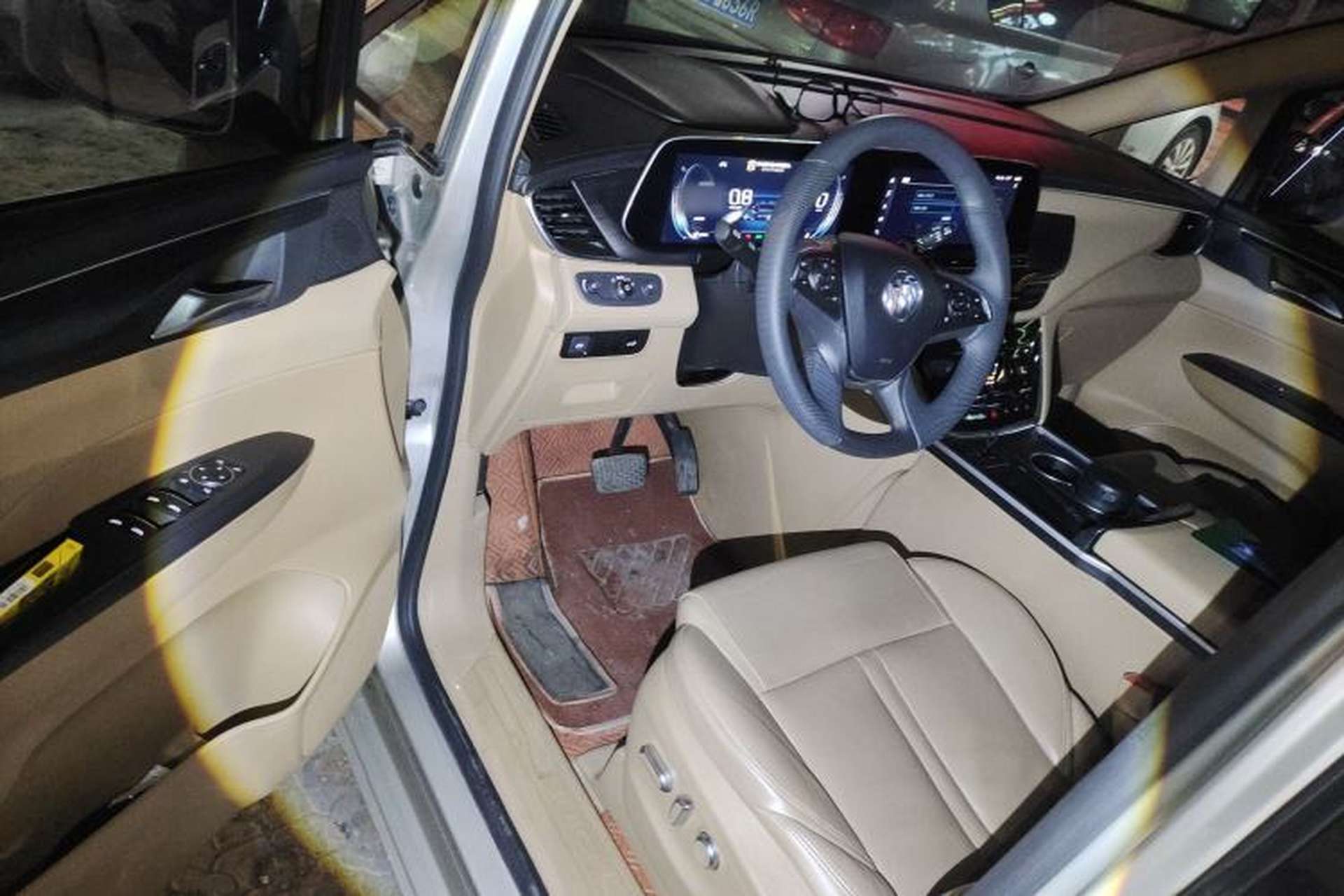 Used Buick GL8 2021 ES Land Cruiser 653T Luxury Edition Driver Seat