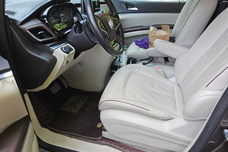 Used Buick GL8 2021 Land Cruiser Executive Class 652T Smart Luxury Model Driver Seat