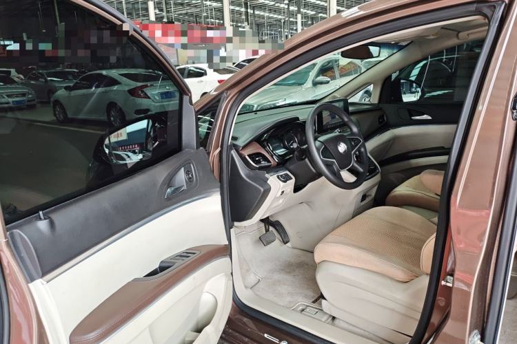 Used Buick GL8 2021 Land Cruiser Executive Class 652T Comfort Model Driver Seat