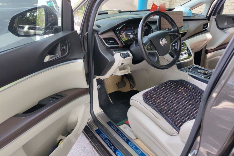 Used Buick GL8 2021 Land Cruiser Executive Class 652T Luxury Model Driver Seat
