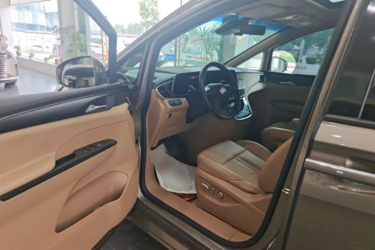Used Buick GL8 2021 ES Landtrek 653T Luxury Model Driver Seat