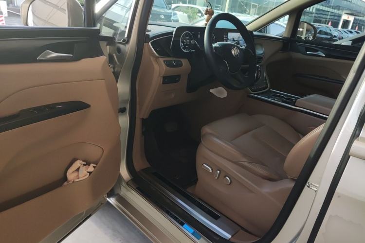 Used Buick GL8 2021 ES Land Cruiser 653T Luxury Edition Driver Seat
