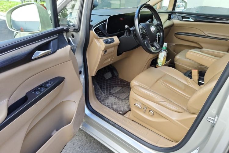 Used Buick GL8 2021 ES Land Cruiser 653T Luxury Edition Driver Seat