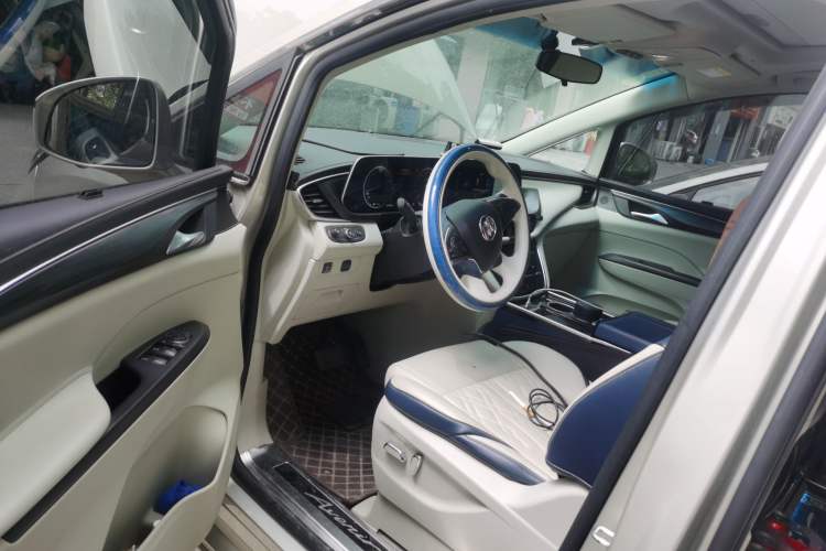 Used Buick GL8 2021 ES Land Cruiser 653T Luxury Edition Driver Seat
