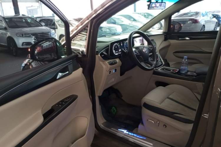 Used Buick GL8 2021 ES Landtrek 653T Comfort Edition Driver Seat