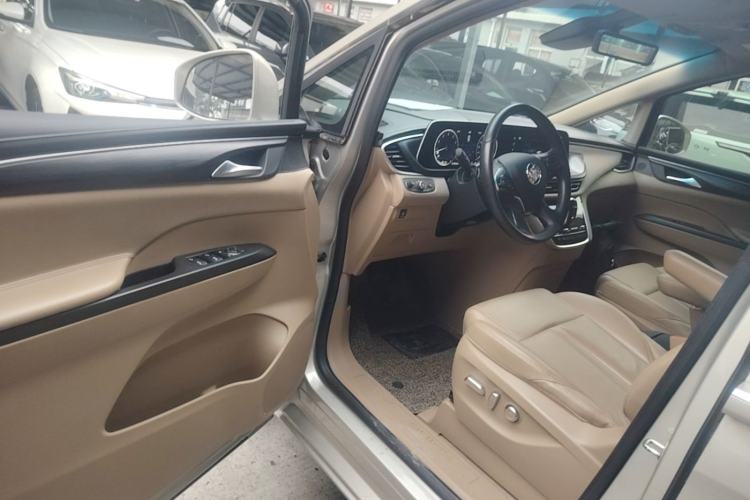 Used Buick GL8 2021 ES Landtrek 653T Luxury Model Driver Seat