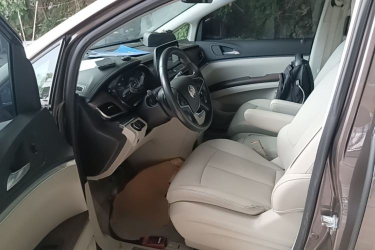 Used Buick GL8 2021 Land Cruiser Executive 652T Premium Model Driver Seat