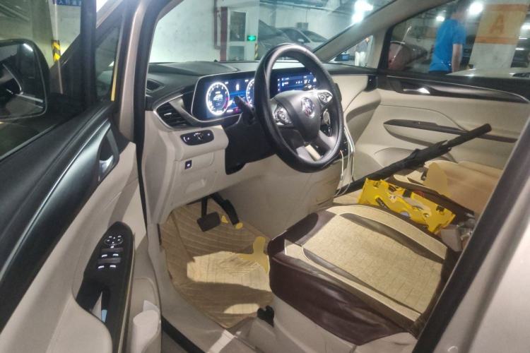 Used Buick GL8 2021 ES Landtrek 653T Comfort Edition Driver Seat