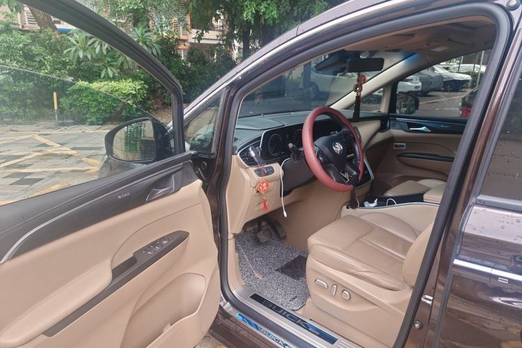Used Buick GL8 2021 ES Landtrek 653T Smart Luxury Model Driver Seat