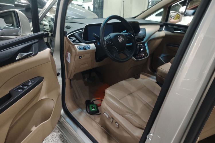 Used Buick GL8 2021 ES Land Cruiser 653T Luxury Edition Driver Seat