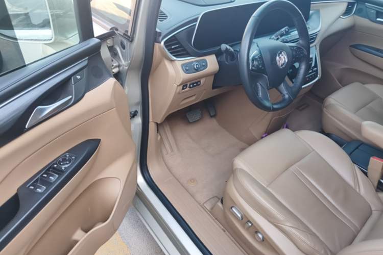Used Buick GL8 2021 ES Landtrek 653T Luxury Model Driver Seat