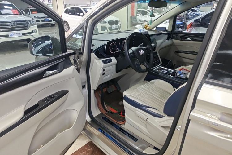 Used Buick GL8 2021 ES Landtrek 653T Comfort Edition Driver Seat