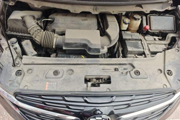 Used Buick GL8 2021 Land Cruiser Executive Class 652T Comfort Model Engine Bay