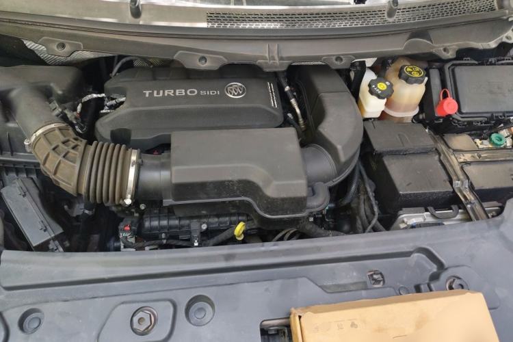Used Buick GL8 2021 Land Cruiser Executive Class 652T Comfort Model Engine Bay