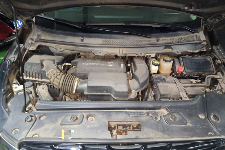Used Buick GL8 2021 Land Cruiser Executive 652T Premium Model Engine Bay