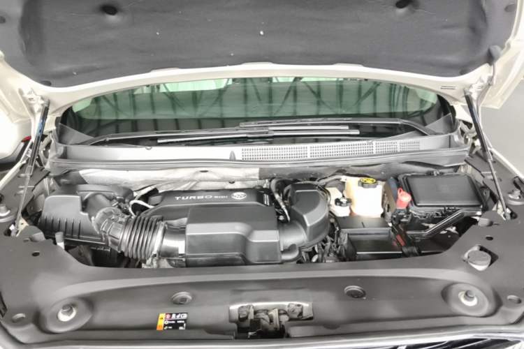 Used Buick GL8 2021 ES Landtrek 653T Comfort Edition Engine Bay