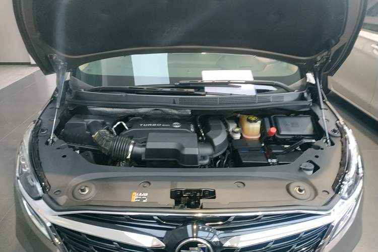 Used Buick GL8 2021 ES Land Cruiser 653T Luxury Edition Engine Bay