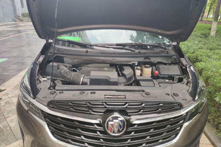 Used Buick GL8 2021 Land Cruiser Executive Class 652T Luxury Model Engine Bay