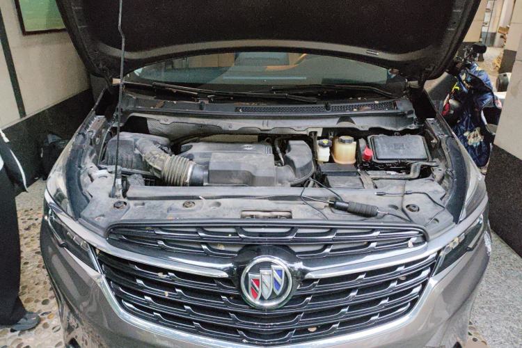 Used Buick GL8 2021 Land Cruiser Executive Class 652T Comfort Model Engine Bay