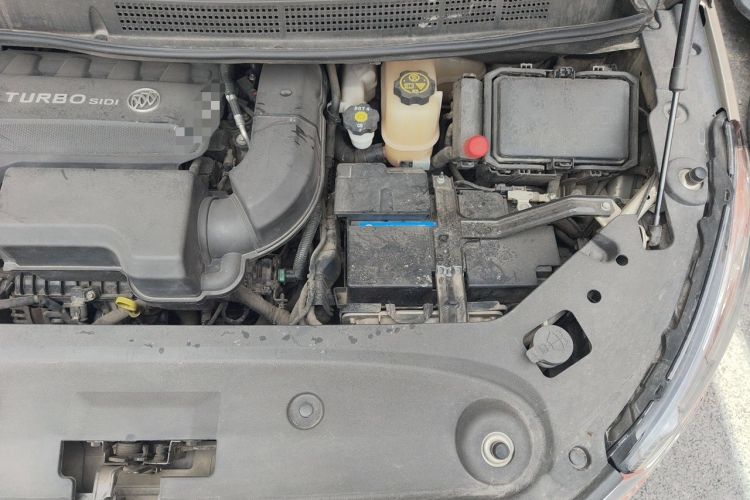 Used Buick GL8 2021 ES Land Cruiser 653T Luxury Edition Engine Bay Left