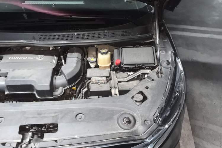 Used Buick GL8 2021 ES Landtrek 653T Comfort Edition Engine Bay Left