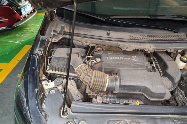 Used Buick GL8 2021 Land Cruiser Executive 652T Premium Model Engine Bay Right