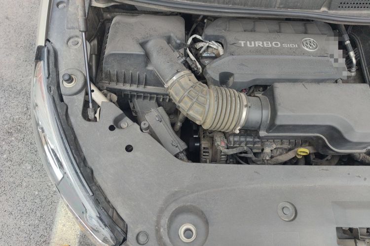 Used Buick GL8 2021 ES Land Cruiser 653T Luxury Edition Engine Bay Right