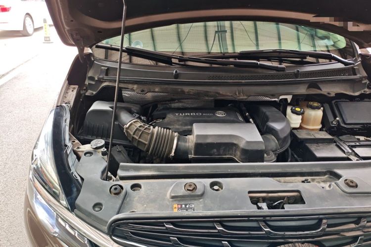 Used Buick GL8 2021 Land Cruiser Executive Class 652T Comfort Model Engine Bay Right