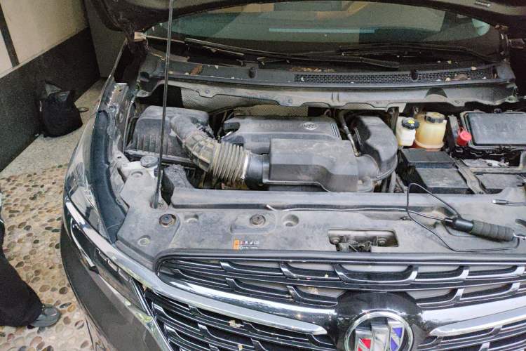 Used Buick GL8 2021 Land Cruiser Executive Class 652T Comfort Model Engine Bay Right