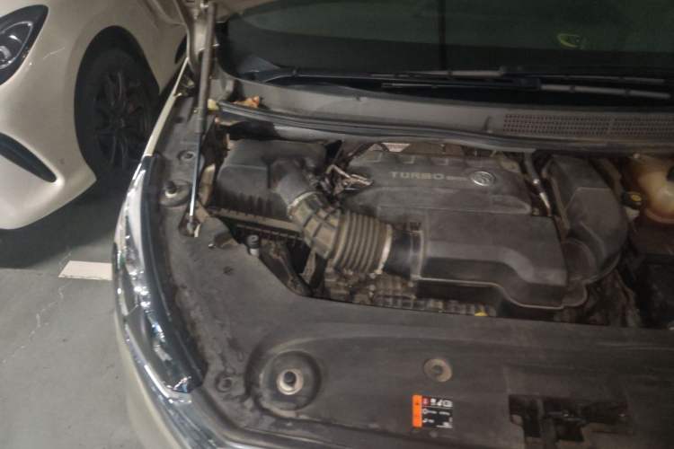 Used Buick GL8 2021 ES Landtrek 653T Comfort Edition Engine Bay Right