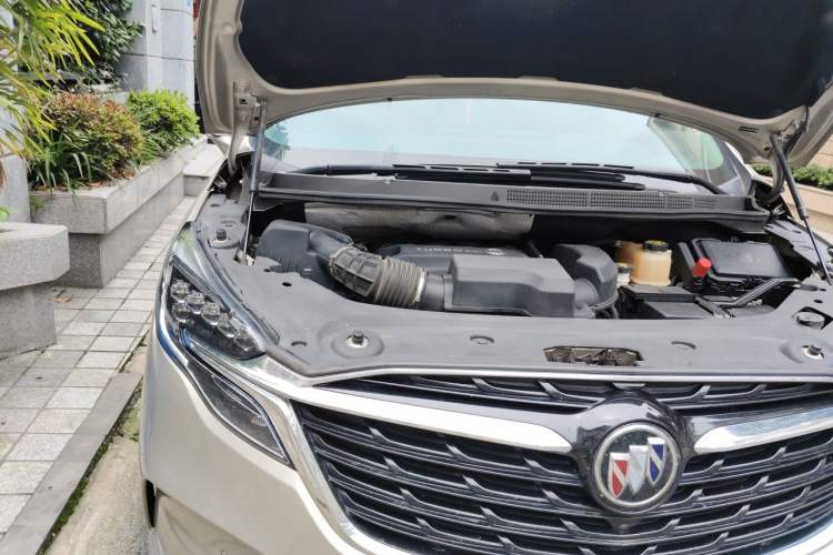 Used Buick GL8 2021 ES Land Cruiser 653T Flagship Model Engine Bay Right