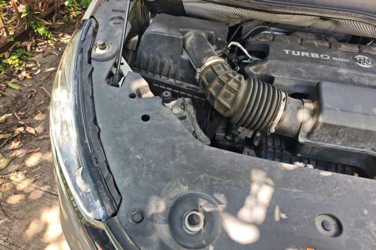 Used Buick GL8 2021 ES Landtrek 653T Comfort Edition Engine Bay Right