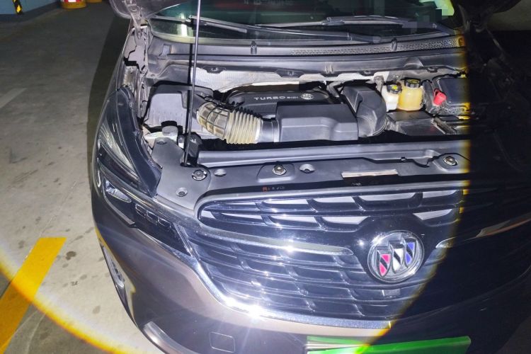 Used Buick GL8 2021 Land Cruiser Executive Class 652T Comfort Model Engine Bay Right