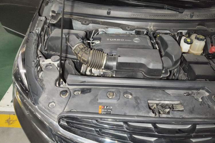 Used Buick GL8 2021 Land Cruiser Executive Class 652T Smart Luxury Model Engine Bay Right