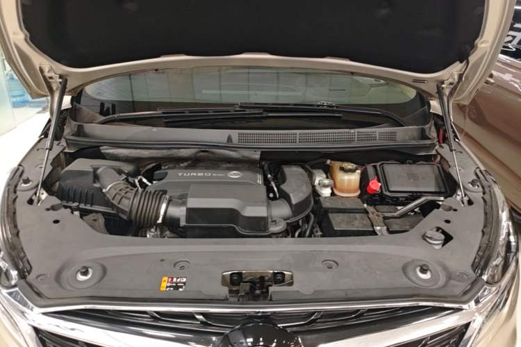 Used Buick GL8 2021 ES Land Cruiser 653T Luxury Edition Engine Bay