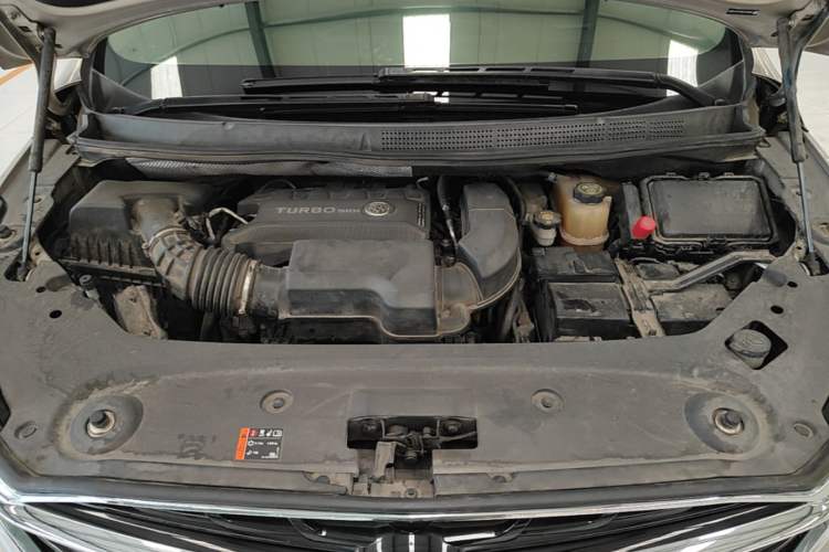 Used Buick GL8 2021 ES Land Cruiser 653T Luxury Edition Engine Bay