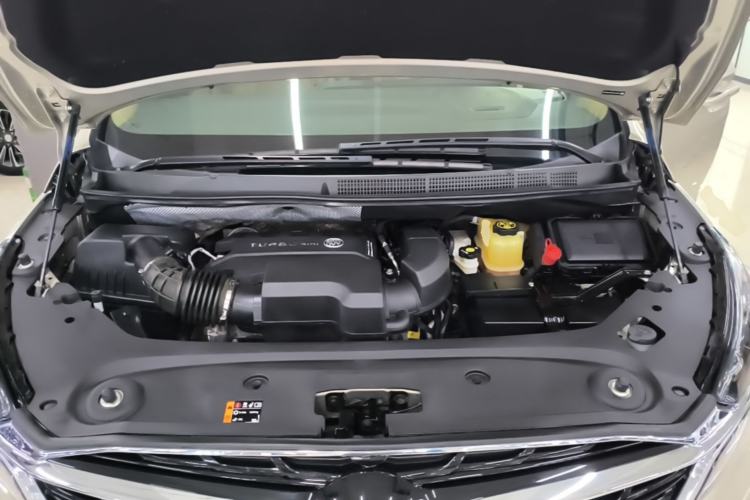 Used Buick GL8 2021 ES Land Cruiser 653T Luxury Edition Engine Bay