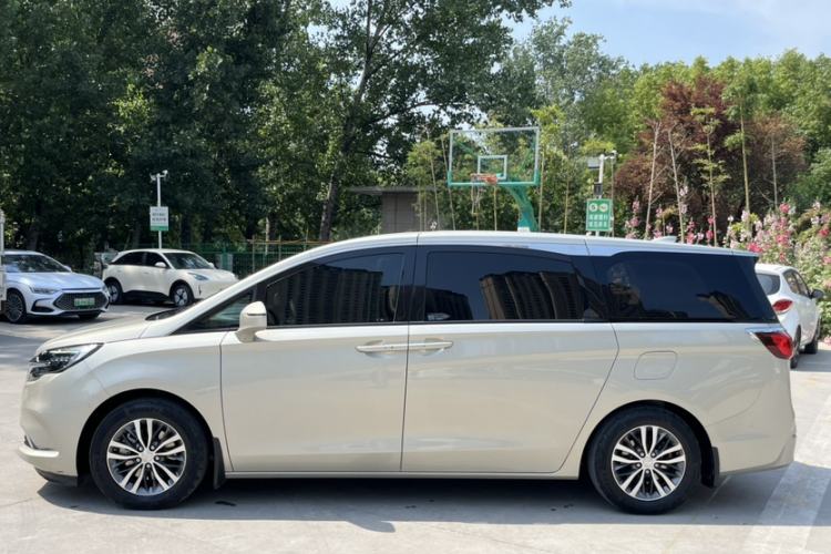 Used Buick GL8 2021 ES Land Cruiser 653T Luxury Edition Exterior 1