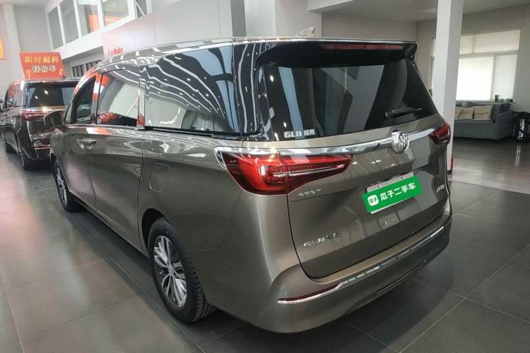 Used Buick GL8 2021 ES Land Cruiser 653T Luxury Edition Exterior 2