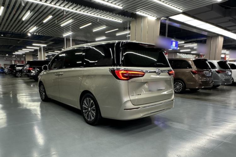Used Buick GL8 2021 ES Landtrek 653T Luxury Model Exterior 3