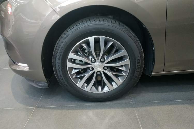 Used Buick GL8 2021 ES Land Cruiser 653T Luxury Edition Exterior 4