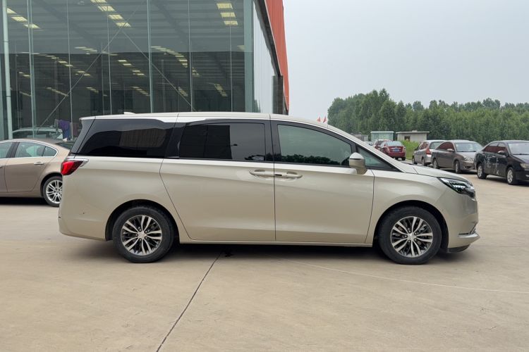 Used Buick GL8 2021 ES Land Cruiser 653T Luxury Edition Exterior 4
